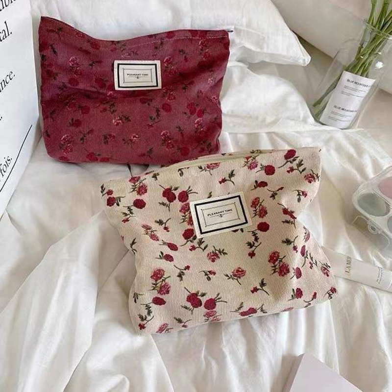 Pochette per cosmetici con fio - Korean Skincare Routine recensione e prezzo